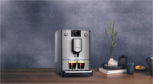 Nivona CafeRomatica NICR 695 Kaffee-Vollautomat titan/chrom