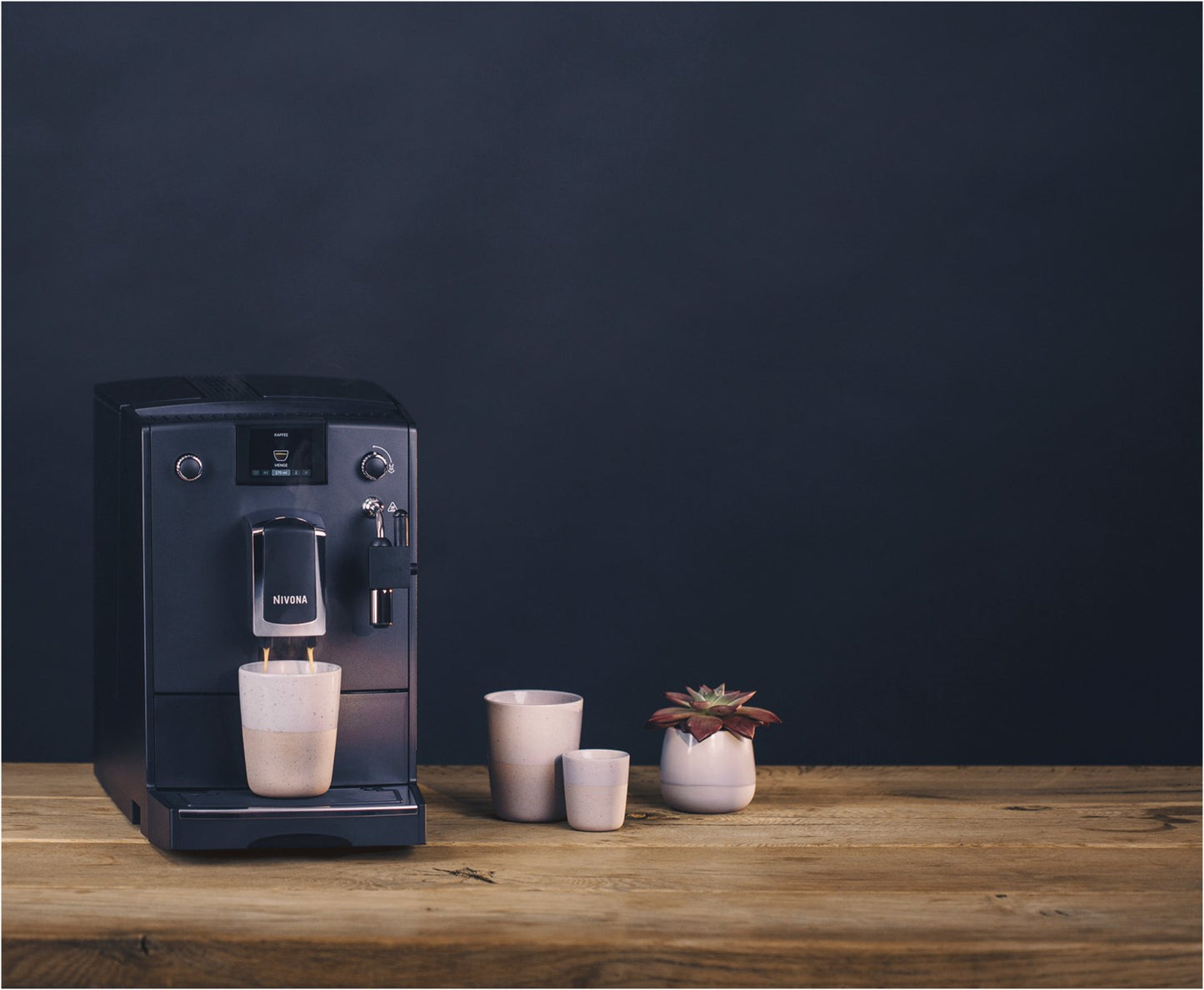Nivona CafeRomatica NICR 550 Kaffee-Vollautomat matt schwarz/chrom