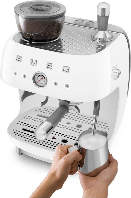 Smeg Siebträgermaschine EGF03WHEU
