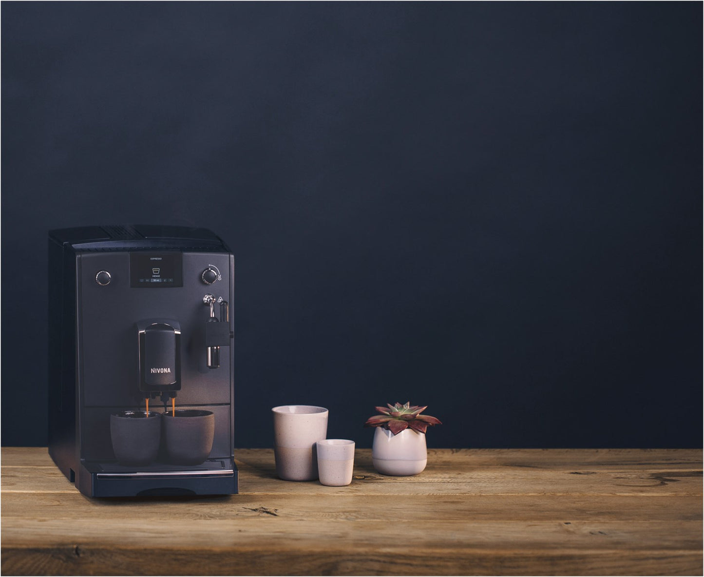 Nivona CafeRomatica NICR 550 Kaffee-Vollautomat matt schwarz/chrom