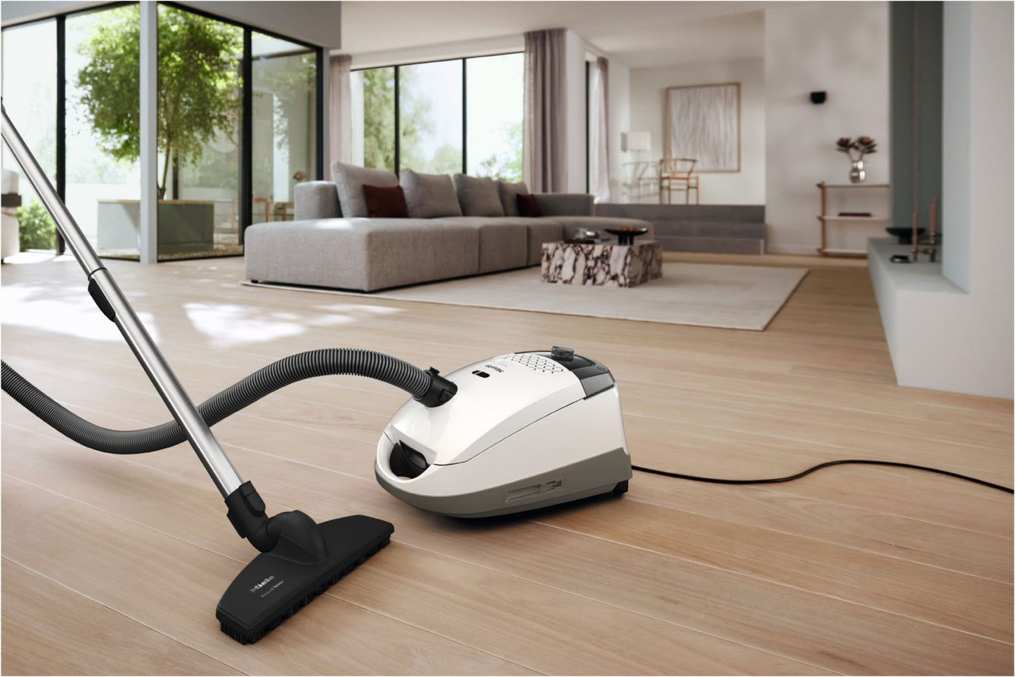 Miele Guard S1 Parquet Flex Bodenstaubsauger brillantweiß