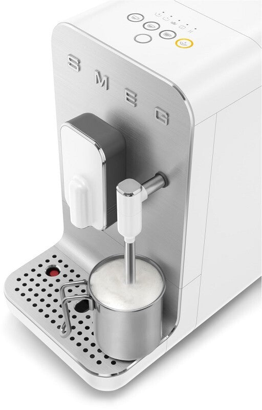 Smeg Espresso/Kaffee-Vollautomat BCC12WHMEU Kaffeevollautomat mit Dampffunktion