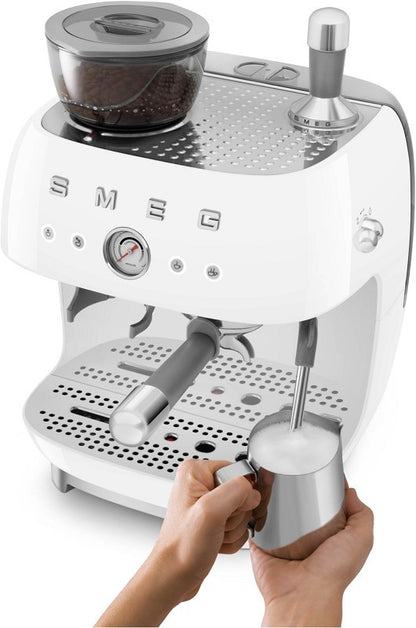 Smeg Siebträgermaschine EGF03WHEU